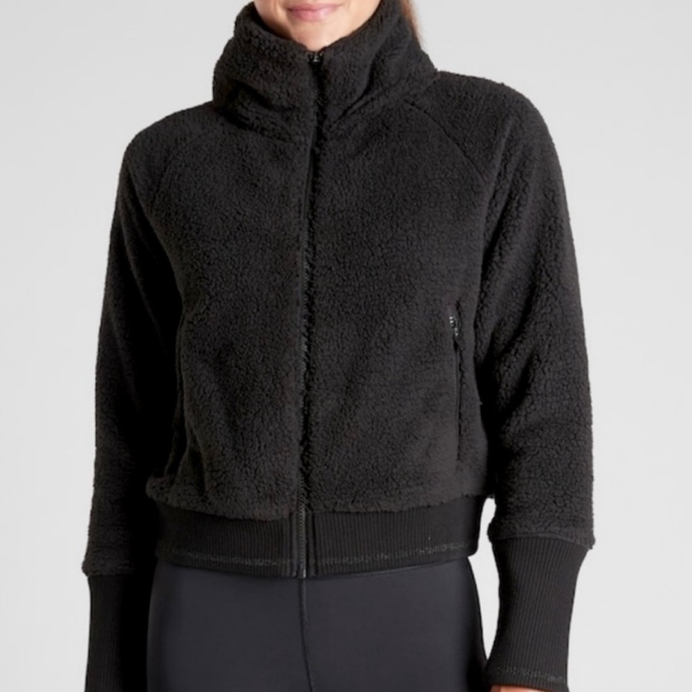 Athleta Tugga Sherpa Jacket in Black